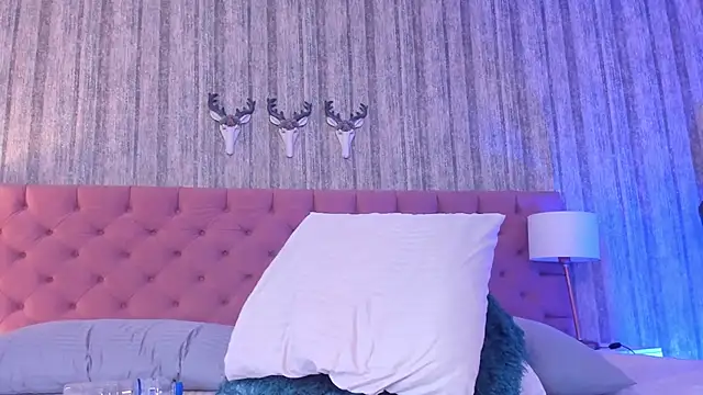 LiaaTurner online show from February 2, 2026, 8:52 pm