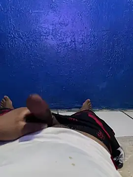 Snapshot of Alangostoso092 chatting on March 14, 2026, 6:36 pm Alangostoso092 online show from March 14, 2026, 6:36 pm