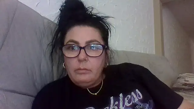 Snapshot of Rileyxxx69 chatting on May 27, 2026, 5:20 pm Rileyxxx69 online show from May 27, 2026, 5:20 pm