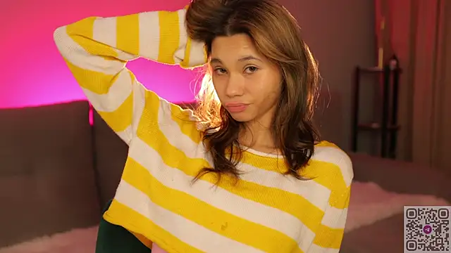 lovekissmes online show from November 18, 2025, 2:53 pm