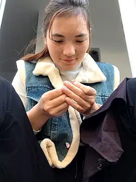 phuongxinhxan online show from December 1, 2025, 5:41 am