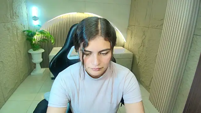 dany r  online show from March 3, 2026, 1:18 pm