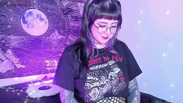 Hallucigenia  online show from February 4, 2026, 12:38 am