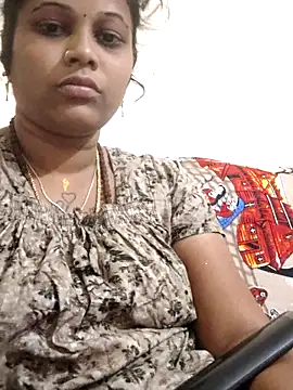 sweetqueen143 online show from November 16, 2025, 1:16 pm