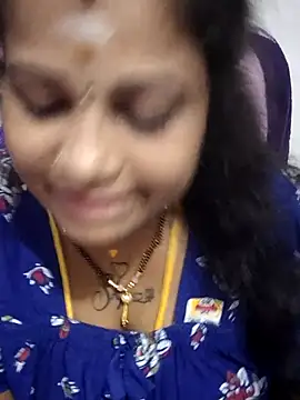 sweetqueen143 online show from June 11, 2026, 10:18 pm