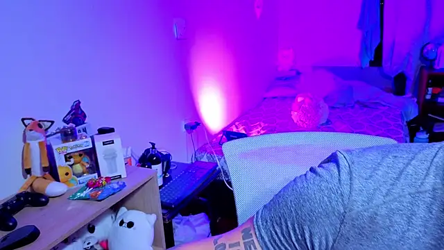 ryden 01 online show from September 26, 2025, 3:13 am