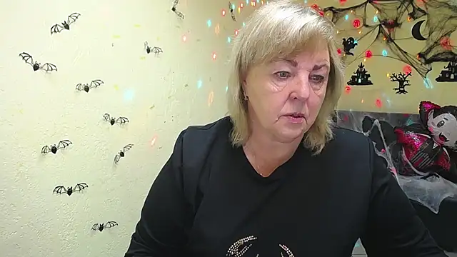 MilenaWedxy online show from October 19, 2025, 5:21 am