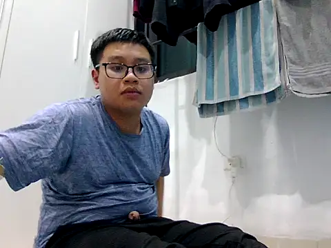 loveninja online show from March 18, 2026, 1:02 pm