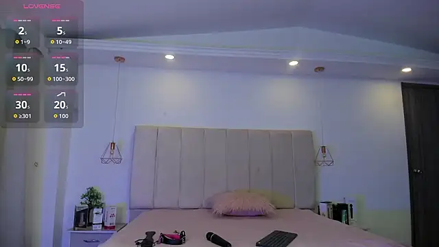 Gyal 8  online show from March 10, 2026, 4:05 am