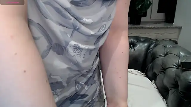 Snapshot of Hellen_Miller__ chatting on August 8, 2026, 9:16 am Hellen Miller online show from August 8, 2026, 9:16 am