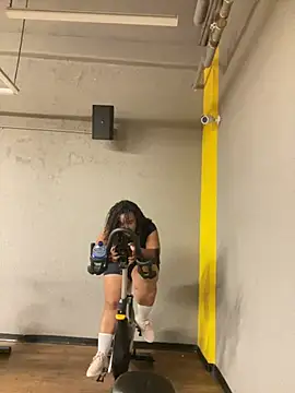 becca wilsson online show from July 29, 2026, 3:22 pm