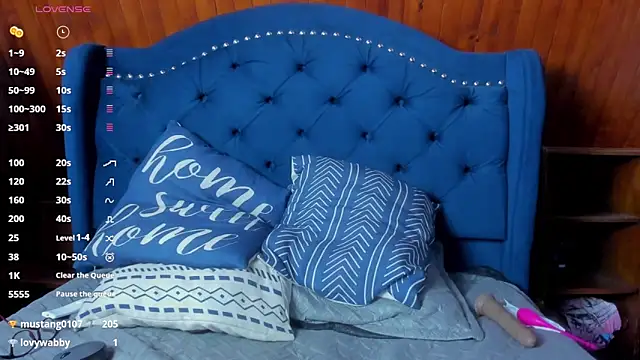 BabyLux online show from November 28, 2025, 7:47 pm