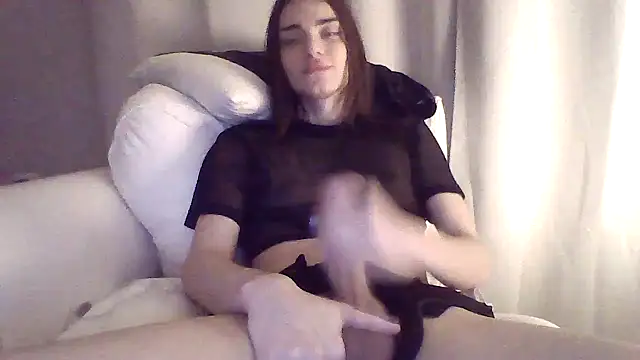 Luna Samosienko online show from December 20, 2025, 12:19 pm