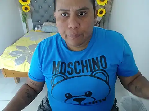 hotlesby valery online show from February 19, 2026, 7:55 pm