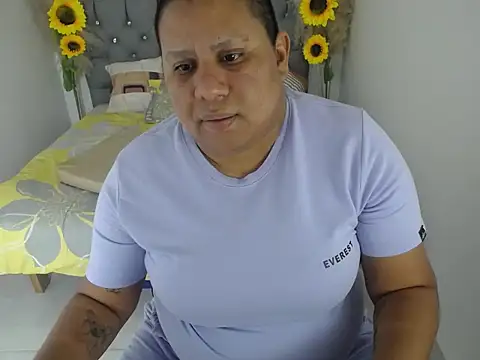 hotlesby valery online show from November 22, 2025, 8:18 pm