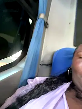 CarolinaGomez  online show from November 26, 2025, 2:50 pm