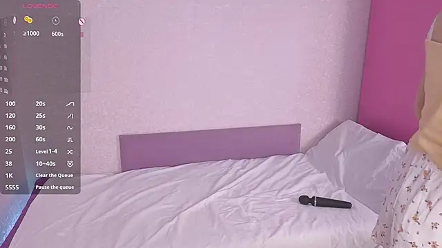 blooming rosee online show from October 21, 2025, 12:15 pm