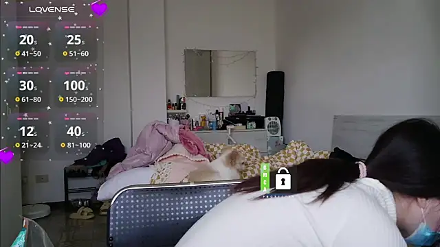 Snapshot of fioralba chatting on March 20, 2026, 12:06 pm fioralba online show from March 20, 2026, 12:06 pm