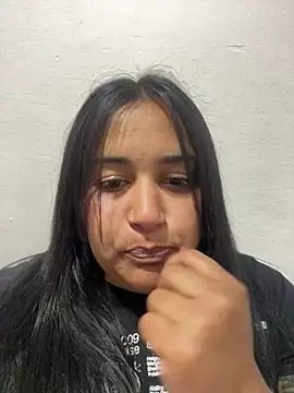 Snapshot of Ayee23-3 chatting on September 23, 2025, 3:35 am Ayee23-3 online show from September 23, 2025, 3:35 am