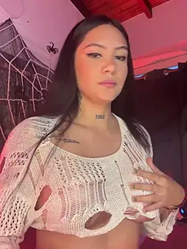 liahouses online show from October 3, 2025, 10:00 pm