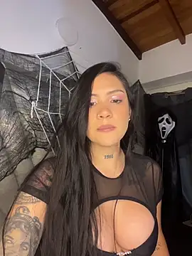 liahouses online show from October 27, 2025, 11:16 pm