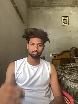 lustyrai online show from May 7, 2026, 10:29 am