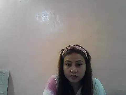 Amarrahlyn online show from June 30, 2026, 10:37 am