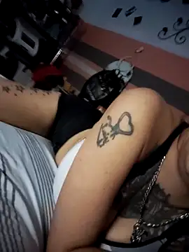 Snapshot of Lilbaby1313 chatting on October 8, 2025, 9:37 pm Lilbaby1313 online show from October 8, 2025, 9:37 pm