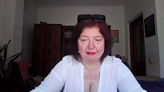 Violet Pulse online show from May 22, 2026, 8:01 am