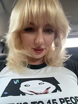 RonnieKiss online show from June 20, 2026, 9:03 am