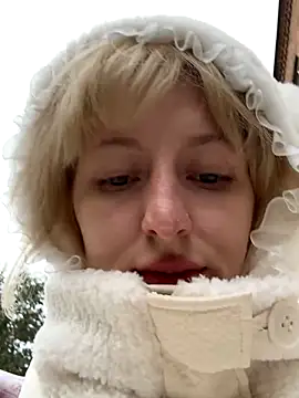 RonnieKiss online show from September 29, 2025, 4:08 am