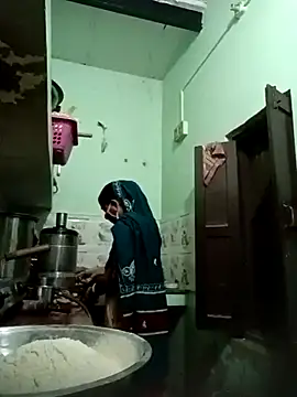 Cute-Charvii online show from February 27, 2026, 12:55 am