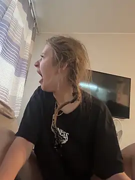 Niksa99x online show from October 28, 2025, 9:52 am