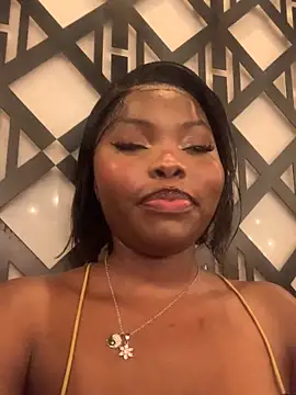 Snapshot of 21shazzy chatting on September 20, 2025, 11:32 pm 21shazzy online show from September 20, 2025, 11:32 pm