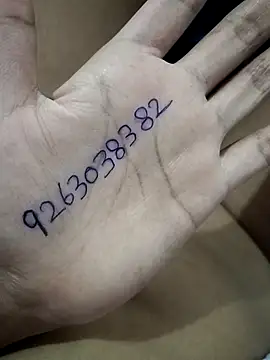 JassiKumari02 online show from November 1, 2025, 6:46 pm