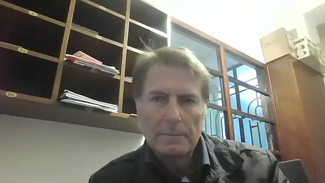 Snapshot of sayeaprayer65 chatting on October 13, 2025, 9:33 am sayeaprayer65 online show from October 13, 2025, 9:33 am