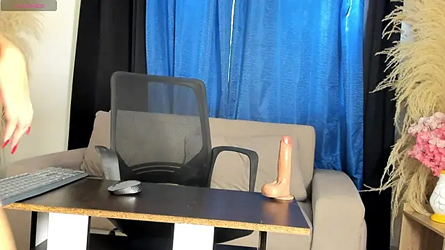 Snapshot of ArySweet69 chatting on March 16, 2026, 12:53 pm ArySweet69 online show from March 16, 2026, 12:53 pm