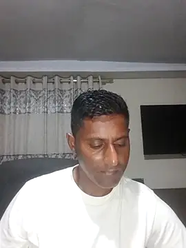 kingVibeX online show from December 17, 2025, 8:47 pm