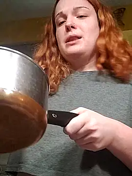 Snapshot of bigbutttmilf chatting on September 20, 2025, 10:37 pm bigbutttmilf online show from September 20, 2025, 10:37 pm