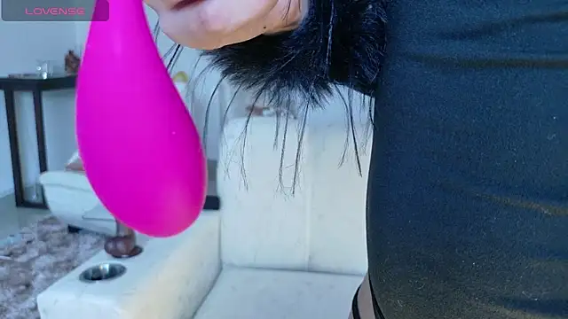 Snapshot of Little_liam chatting on February 13, 2026, 8:53 pm Little liam online show from February 13, 2026, 8:53 pm