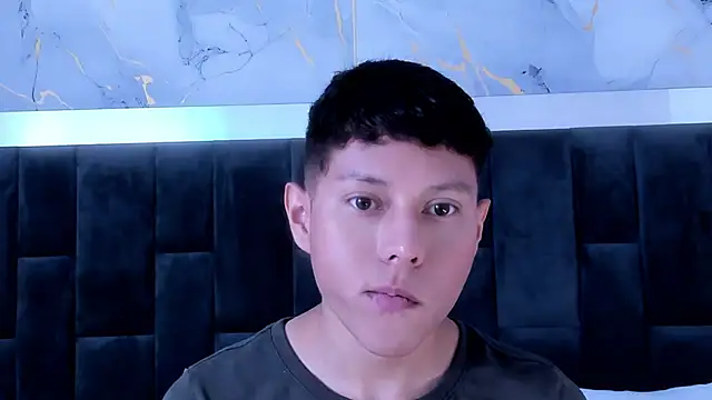 Snapshot of Little_liam chatting on November 27, 2025, 8:31 pm Little liam online show from November 27, 2025, 8:31 pm