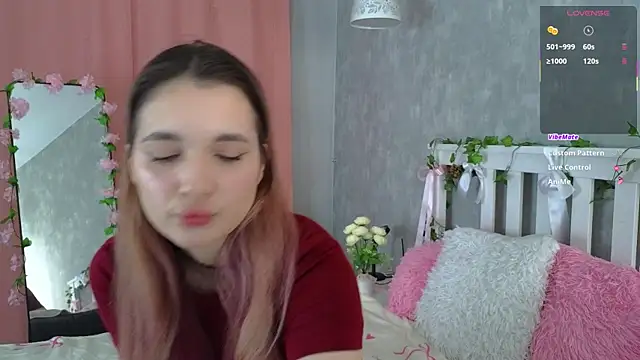 vivyboo111 online show from July 30, 2026, 7:24 pm