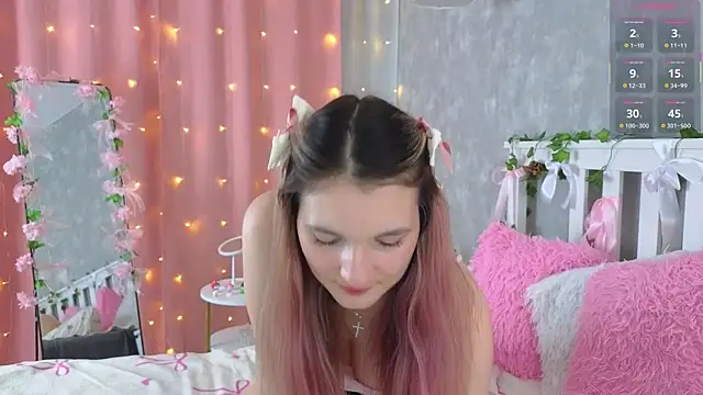 vivyboo111 online show from June 9, 2026, 9:16 pm