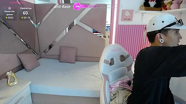 oblivionlove online show from June 2, 2026, 9:59 pm