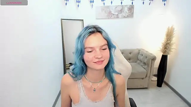 Lika Sky online show from September 24, 2025, 6:42 am