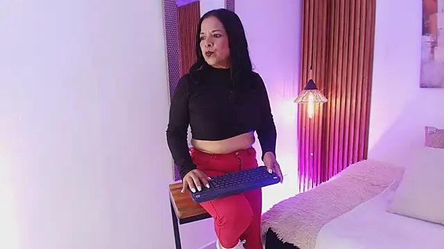 EvaGoddess  online show from June 9, 2026, 7:59 pm