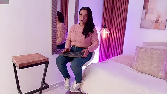 EvaGoddess  online show from May 22, 2026, 8:07 pm