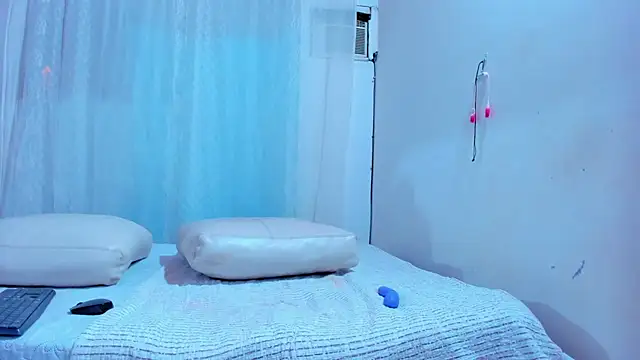 Maturealiciaray online show from January 11, 2026, 12:17 am