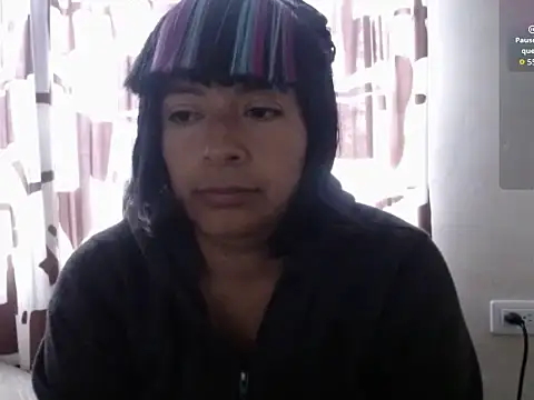 Acelinrose online show from June 4, 2026, 12:43 pm