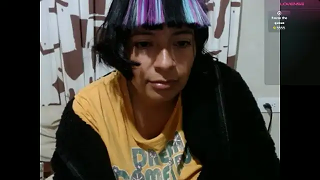 Acelinrose online show from July 14, 2026, 2:05 am